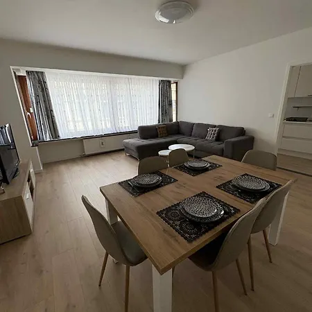 Appartement Iveta's Palace Oostende