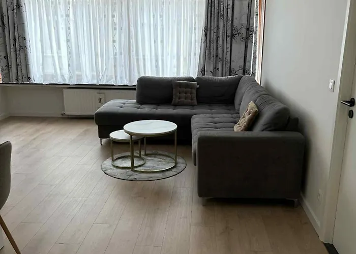 Appartement Iveta's Palace Oostende